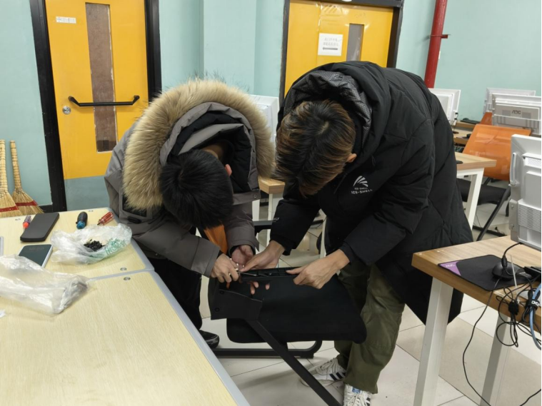 人工智能产业学院开展“我为同学...