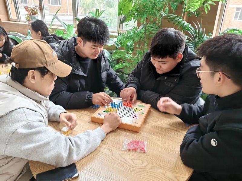 人工智能产业学院在“一站式”学...