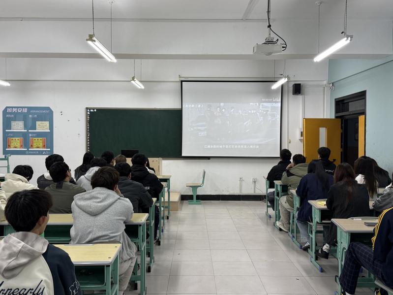 人工智能产业学院开展反邪教主题...