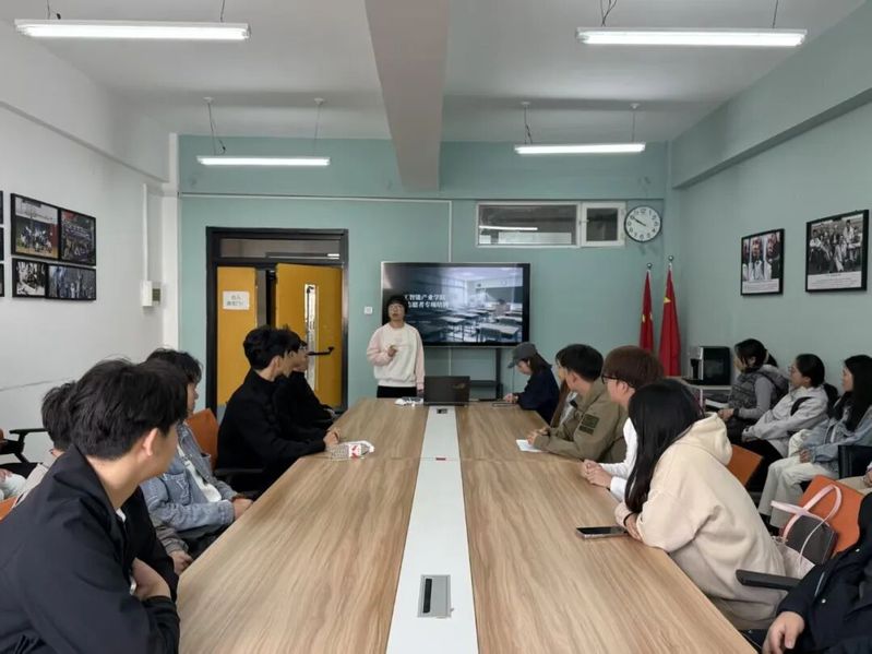 人工智能产业学院开展消杀志愿者...